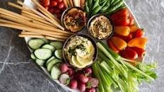 How to Put Together a Mediterranean Crudités Platter