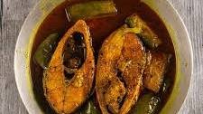 Ilish Beguner Jhol (Hilsa Fish and Eggplant Curry)