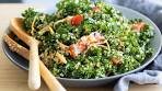 Kale Quinoa Salad | With Lemon Garlic Dressing