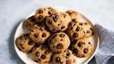 Keto Chocolate Chip Cookies