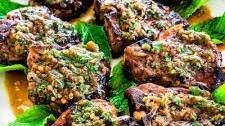 Lamb Chops with Garlic Mint Sauce