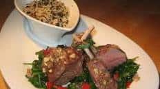 Lamb Chops With Red Wine and Rosemary Sauce