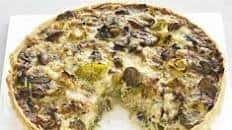 Leek, mushroom & gruyère quiche