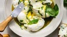 Lemon Basil Burrata With Garlic Toasts