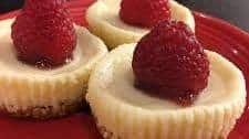 Mini Cheesecakes with Vanilla Wafers