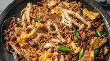 Mushroom Fried Rice (蘑菇炒饭)