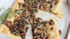 Mushroom Tart with Caramelized Onions and Thyme