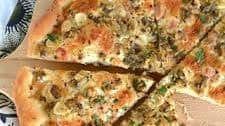 New Haven Style White Clam Pizza