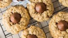 Oatmeal Kiss Cookies (Blossoms)