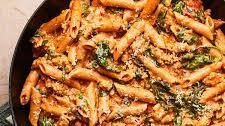 One-Skillet Cheesy Ground Chicken Pasta