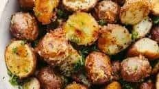 Parmesan Garlic Roasted Potatoes