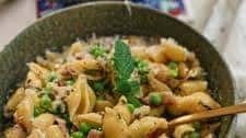 Pasta with Bacon & Peas