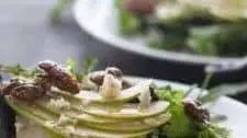 Pear And Gorgonzola Salad with Candied Pecans