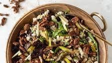 Pear, Gorgonzola and Sweet & Spicy Pecan Salad