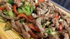 PORK STIR FRY WITH RED PEPPERS AND BROCCOLI