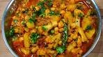 QUICK & EASY CAULIFLOWER CHICKPEA CURRY (VEGAN ...