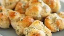 Quick & Easy Garlic Parmesan Knots