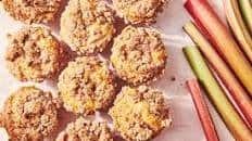 Rhubarb-Filled Streusel Muffins