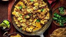 Roasted cauliflower & chickpea coconut curry