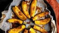 ROASTED SPICED ACORN SQUASH WEDGES