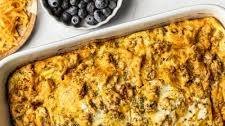 Sausage and Cheddar Breakfast Casserole