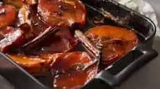 Slow-roasted quinces with honey, cinnamon and cloves