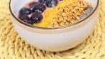 SMOOTHIE BOWL CON YOGURT NATURAL SKYR ...