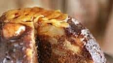 Sticky ginger pear pudding