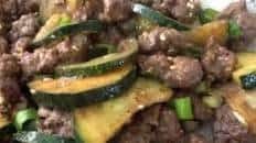 Stir-Fried Zucchini and Beef