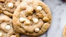 Super-Chunk White Chocolate Macadamia Nut Cookies