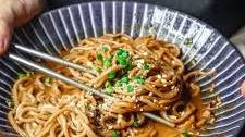 Taiwanese Sesame Noodles (麻醬麵)