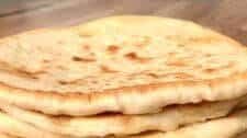 The easiest homemade Pita Bread recipe!