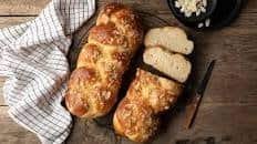 The speediest Greek sweet bread – Tsoureki
