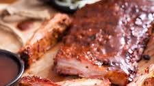 Travers de porc grillés à la sauce barbecue