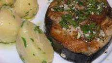 Tuna Steak With Dalmatian Lemon-Garlic Sauce