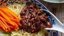 Vegan Zha Jiang Mian - 素炸酱面