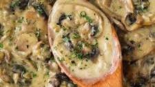 White wine mushroom sauce with cream