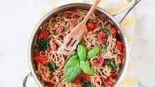 Whole-Wheat Pasta with Tomatoes and Spinach