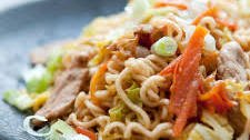 Yakisoba With Pork and Cabbage