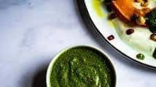 Zhug: Hot chilli coriander sauce