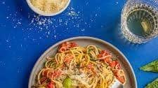 Zucchini Noodles with Spicy Tomato Sauce