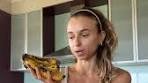 🍌 HEALTHY BANANA BREAD 🍌 this healthy banana bread ...