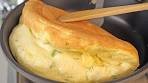 5 Minutes, 2 Eggs! Quick and Easy Fluffy Souffle Omelette ...