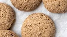 Amaretti Crispy and Delicious Almond Cookies