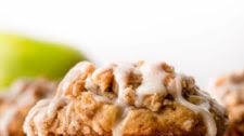 Apple Cinnamon Crumb Muffins