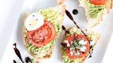 Avocado Toast with Tomato