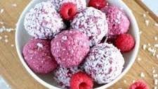 Berry Bliss Balls (raw, vegan, gluten free)