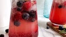 Berry Ginger Beer Mocktail