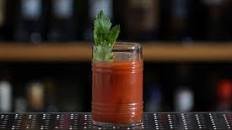 Bloody Mary: ricetta del cocktail con Vodka e Succo di Pomodoro