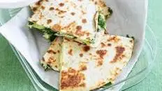 Cheese and spinach tortilla melts